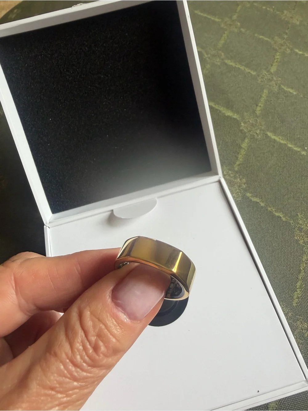 PRICE DROP Oura Ring GOLD Heritage Size 10 ~ NEW - Picture 1 of 6